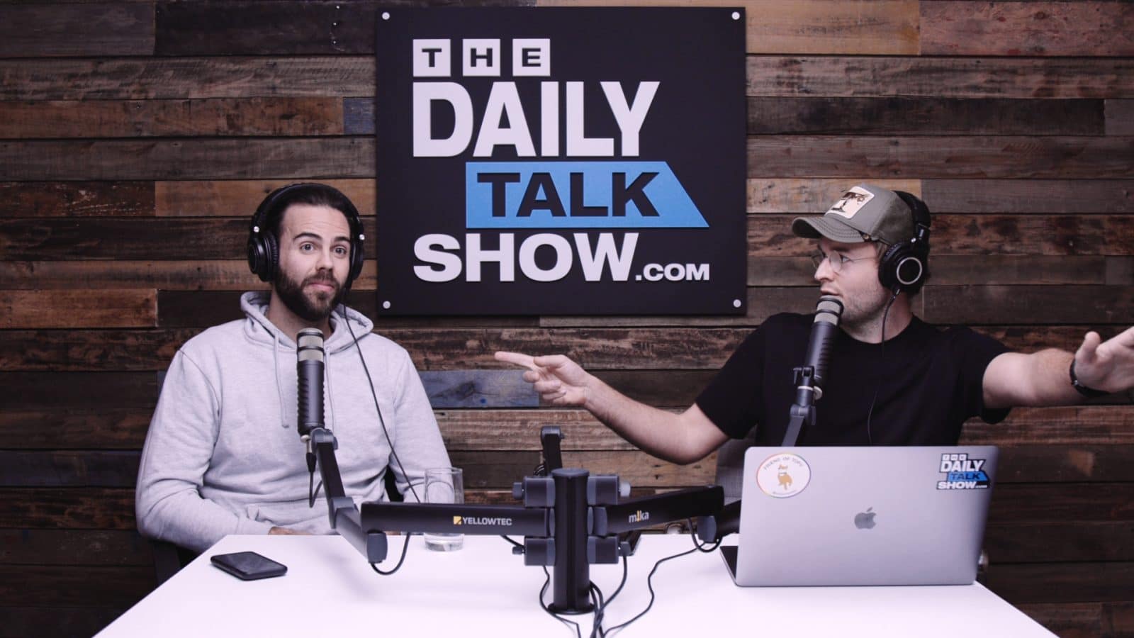 The-Daily-Talk-Show-417
